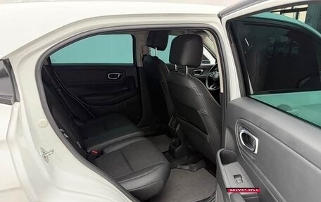 Honda Vezel, 2023 год, 1 700 000 рублей, 14 фотография