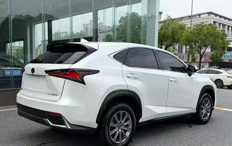 Lexus NX I, 2021 год, 3 100 000 рублей, 4 фотография