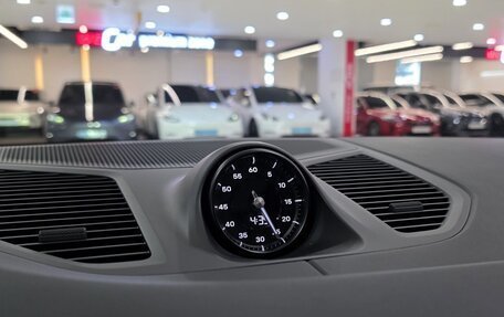 Porsche Cayenne III, 2025 год, 14 000 000 рублей, 12 фотография