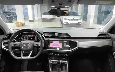 Audi Q3, 2022 год, 1 680 000 рублей, 9 фотография
