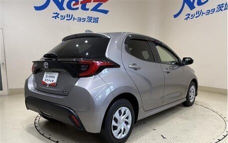 Toyota Yaris, 2021 год, 934 009 рублей, 5 фотография