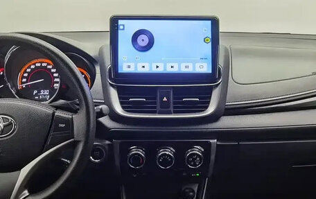 Toyota Yaris XP150 рестайлинг, 2022 год, 1 140 000 рублей, 23 фотография