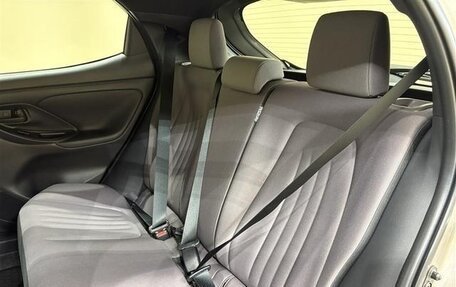 Toyota Yaris, 2021 год, 934 009 рублей, 15 фотография