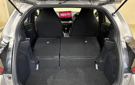 Toyota Yaris, 2021 год, 934 009 рублей, 17 фотография