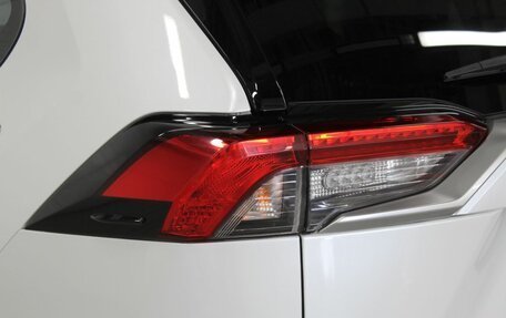 Toyota RAV4, 2020 год, 4 090 000 рублей, 12 фотография