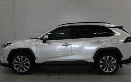 Toyota RAV4, 2020 год, 4 090 000 рублей, 11 фотография