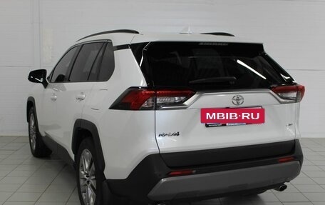 Toyota RAV4, 2020 год, 4 090 000 рублей, 10 фотография