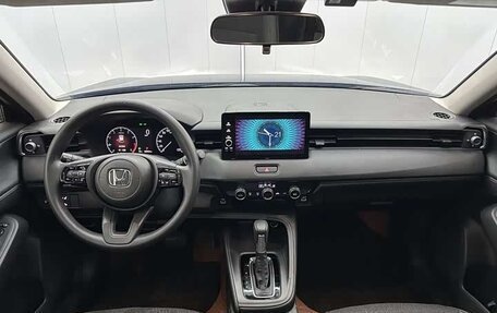 Honda Vezel, 2023 год, 1 700 000 рублей, 8 фотография