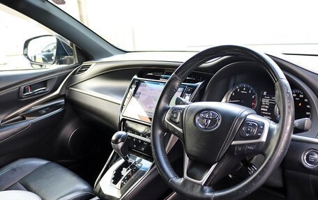 Toyota Harrier, 2018 год, 1 810 000 рублей, 30 фотография