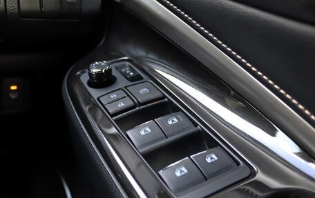 Toyota Harrier, 2018 год, 1 810 000 рублей, 32 фотография
