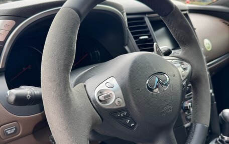 Infiniti FX II, 2008 год, 1 900 000 рублей, 15 фотография