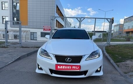 Lexus IS II рестайлинг 2, 2011 год, 1 870 000 рублей, 2 фотография