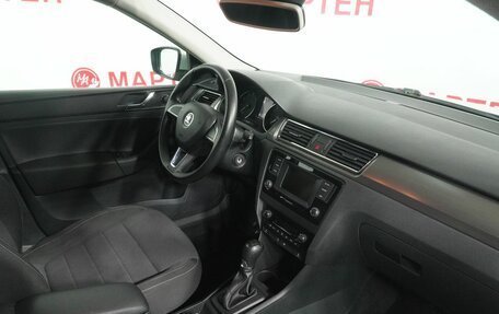 Skoda Rapid I, 2015 год, 1 055 000 рублей, 10 фотография