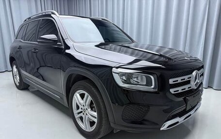 Mercedes-Benz GLB, 2022 год, 2 800 000 рублей, 3 фотография