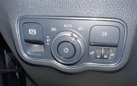 Mercedes-Benz GLB, 2022 год, 2 800 000 рублей, 11 фотография