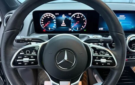 Mercedes-Benz GLB, 2022 год, 2 800 000 рублей, 10 фотография