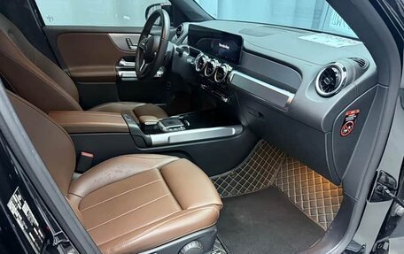 Mercedes-Benz GLB, 2022 год, 2 800 000 рублей, 13 фотография