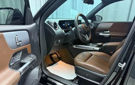 Mercedes-Benz GLB, 2022 год, 2 800 000 рублей, 7 фотография