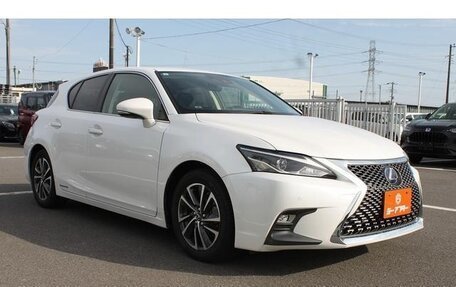 Lexus CT I рестайлинг, 2022 год, 1 900 000 рублей, 3 фотография