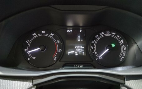 Skoda Rapid II, 2021 год, 1 500 000 рублей, 13 фотография