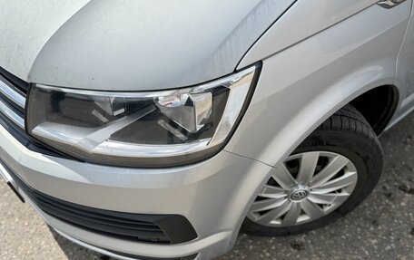 Volkswagen Caravelle T6 рестайлинг, 2016 год, 2 390 000 рублей, 3 фотография