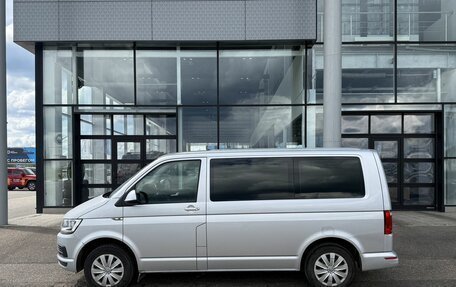 Volkswagen Caravelle T6 рестайлинг, 2016 год, 2 390 000 рублей, 8 фотография