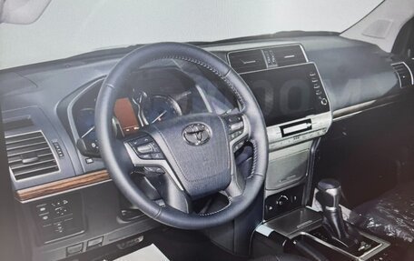 Toyota Land Cruiser Prado 150 рестайлинг 2, 2023 год, 7 500 000 рублей, 1 фотография