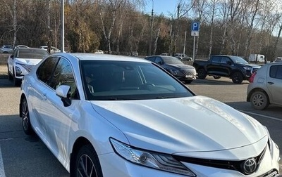 Toyota Camry, 2021 год, 3 300 000 рублей, 1 фотография
