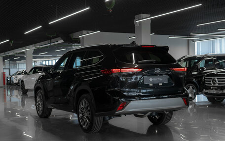 Toyota Highlander, 2025 год, 4 950 000 рублей, 4 фотография