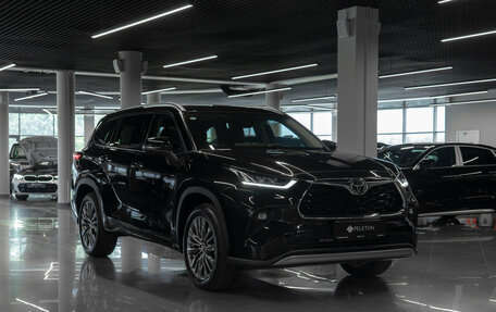 Toyota Highlander, 2025 год, 4 950 000 рублей, 2 фотография