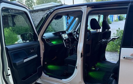 Toyota Roomy I, 2021 год, 1 250 000 рублей, 9 фотография