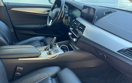 BMW 5 серия, 2019 год, 2 420 000 рублей, 8 фотография