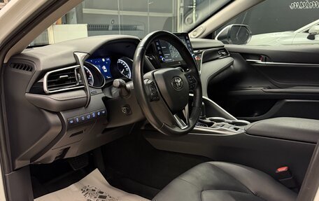 Toyota Camry, 2021 год, 3 100 000 рублей, 15 фотография