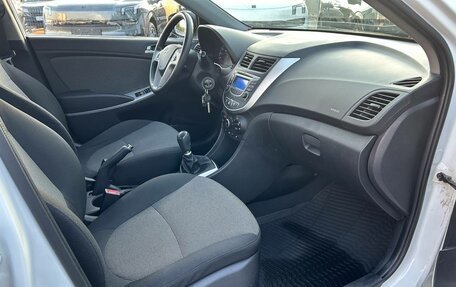 Hyundai Solaris II рестайлинг, 2013 год, 709 000 рублей, 11 фотография