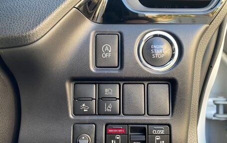 Toyota Noah III, 2018 год, 1 700 000 рублей, 14 фотография