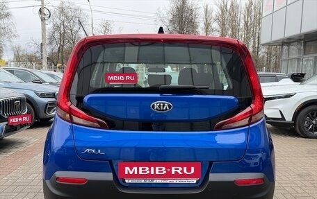KIA Soul III, 2020 год, 2 190 000 рублей, 17 фотография