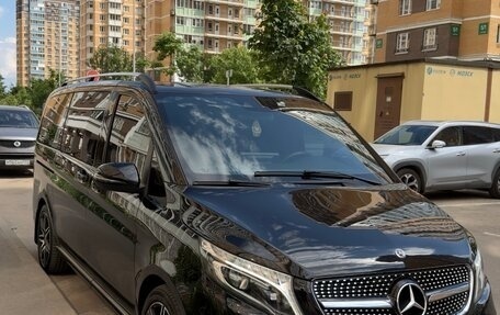 Mercedes-Benz V-Класс, 2018 год, 4 050 000 рублей, 2 фотография