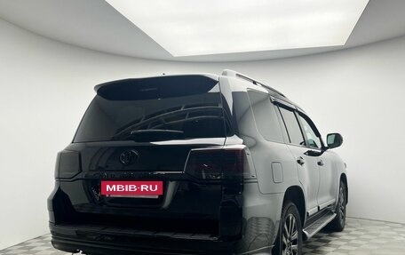 Toyota Land Cruiser 200, 2018 год, 6 425 000 рублей, 7 фотография
