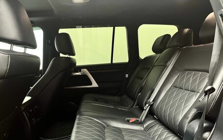 Toyota Land Cruiser 200, 2018 год, 6 425 000 рублей, 14 фотография