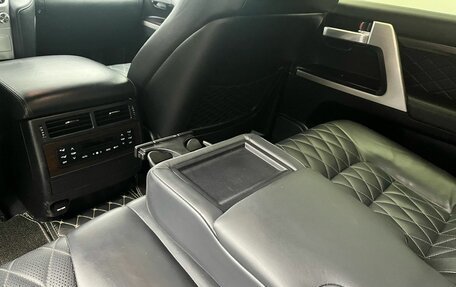 Toyota Land Cruiser 200, 2018 год, 6 425 000 рублей, 15 фотография