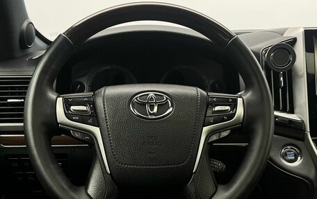 Toyota Land Cruiser 200, 2018 год, 6 425 000 рублей, 27 фотография