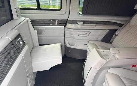 Mercedes-Benz V-Класс, 2023 год, 23 000 000 рублей, 8 фотография