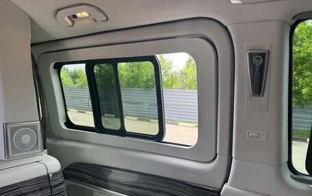 Mercedes-Benz V-Класс, 2023 год, 23 000 000 рублей, 10 фотография