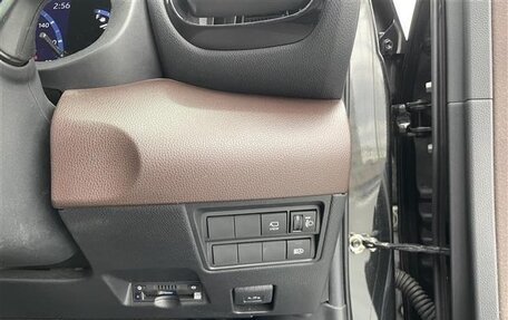 Toyota Yaris Cross, 2022 год, 1 413 000 рублей, 7 фотография