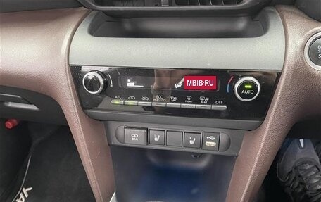 Toyota Yaris Cross, 2022 год, 1 413 000 рублей, 14 фотография