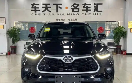 Toyota Highlander, 2025 год, 2 фотография