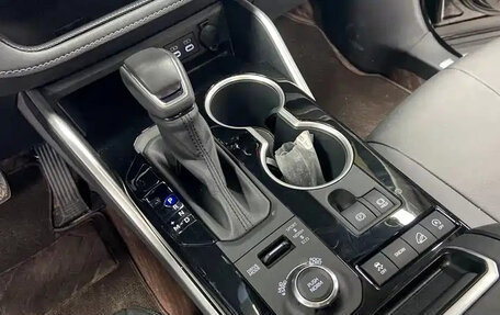Toyota Highlander, 2025 год, 15 фотография