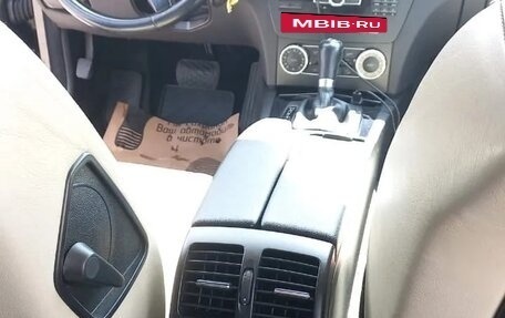Mercedes-Benz C-Класс, 2011 год, 1 800 000 рублей, 3 фотография