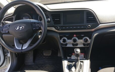 Hyundai Elantra VI рестайлинг, 2019 год, 1 470 000 рублей, 7 фотография