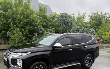 Mitsubishi Pajero Sport III рестайлинг, 2022 год, 4 800 000 рублей, 2 фотография